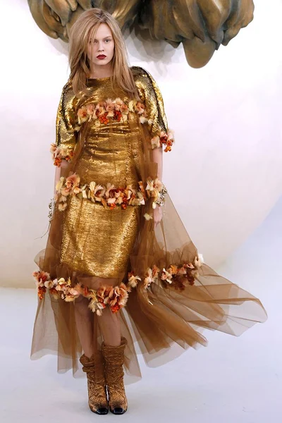 Look 57